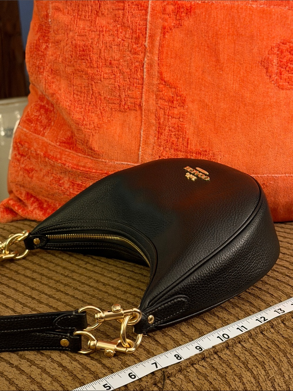 Coach Black Pebbled Leather Crescent Shoulder Bag with Gold Hardware - Picture 4 of 7